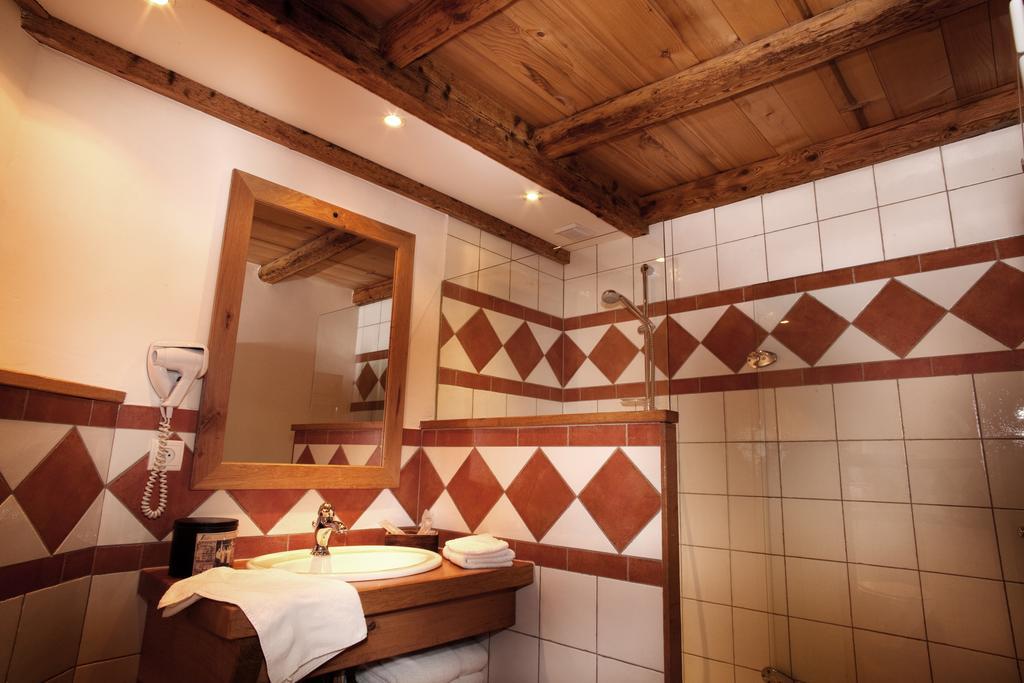 Auberge Du Moulin De Lere Vailly 外观 照片